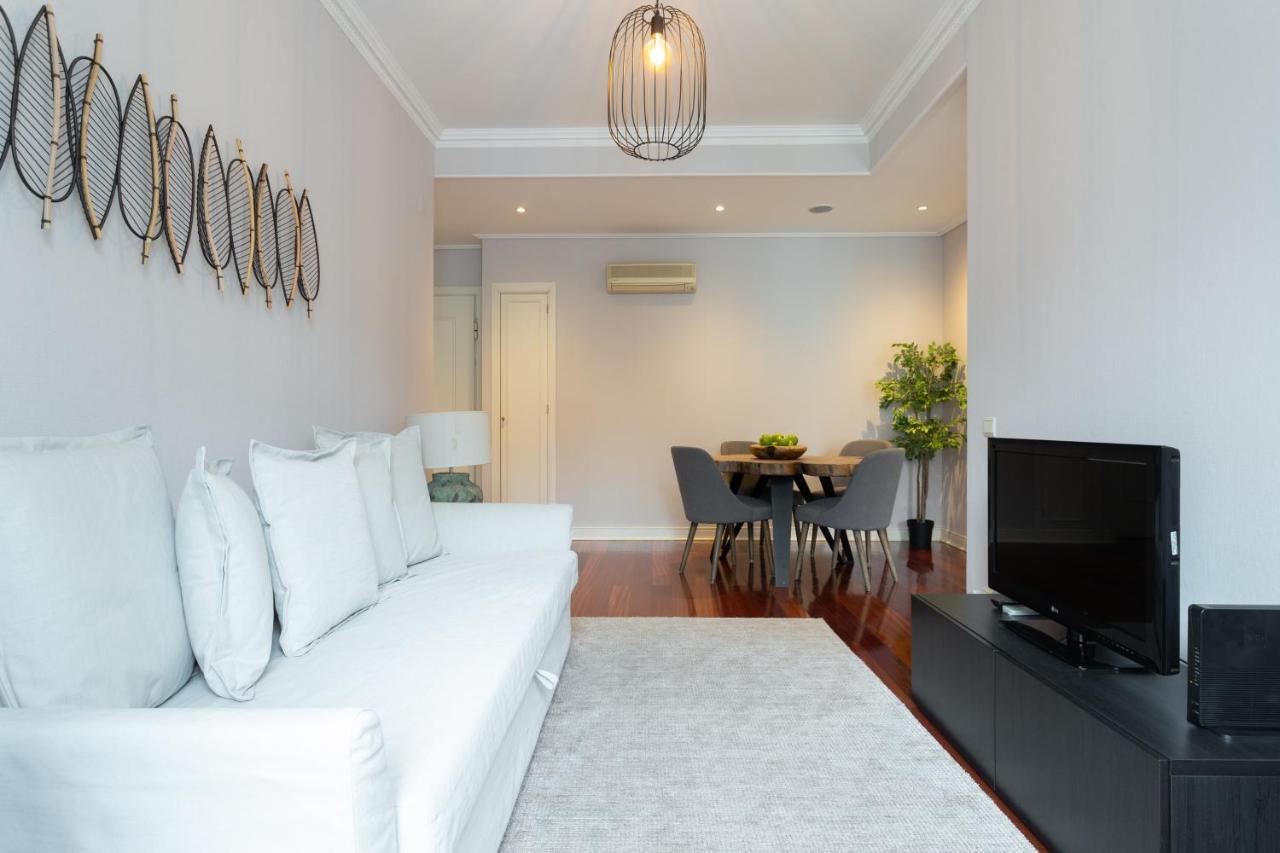 Living Chiado Apartman Lisboa Kültér fotó
